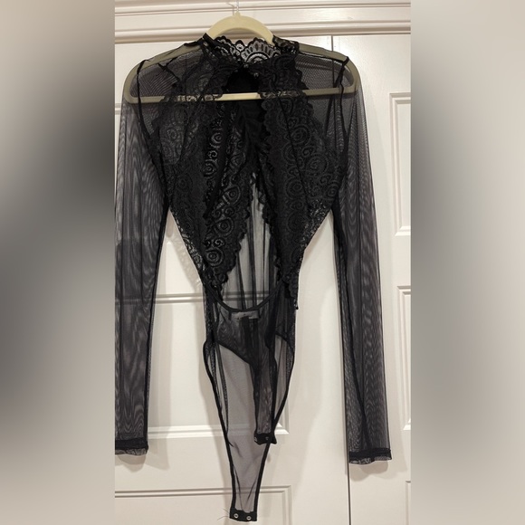 Sexy bodysuit 🌹 - Picture 3 of 5